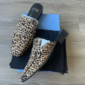 New! PAIGE
Georgie Genuine Calf Hair Leopard Print Mule
